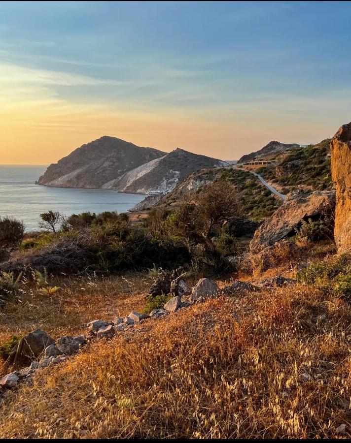 Echoes Milos Plaka  Exterior foto